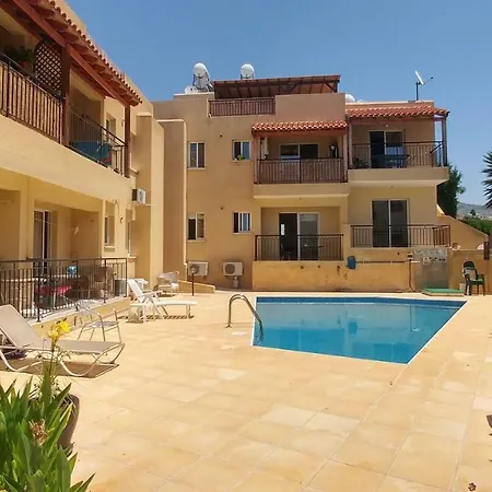 Appartement The Flat, Gateway To Desired Experiences Peyia